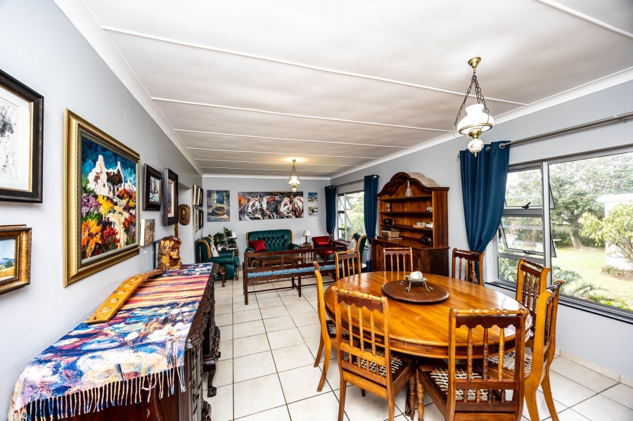 4 Bedroom Property for Sale in Beacon Bay Eastern Cape